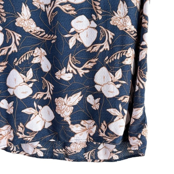 Splendid Floral Print Flutter Sleeve V-Neck Shift Mini Dress in Navy & Cream, XS - Picture 9 of 16
